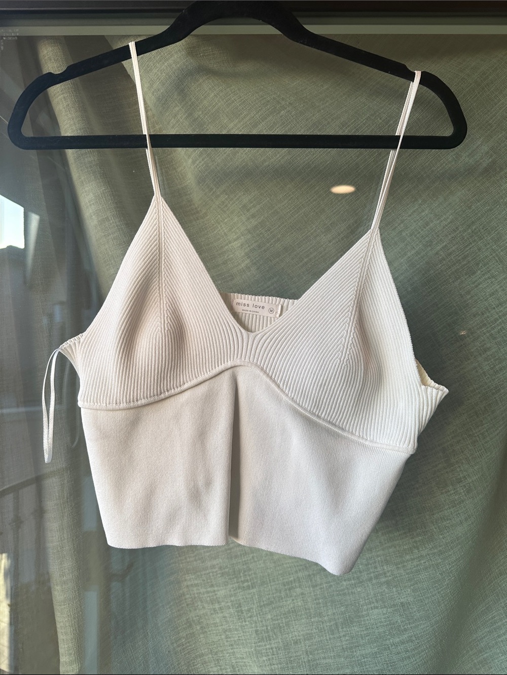 Sleeveless Ribbed V-Neck White Cropped Camisole